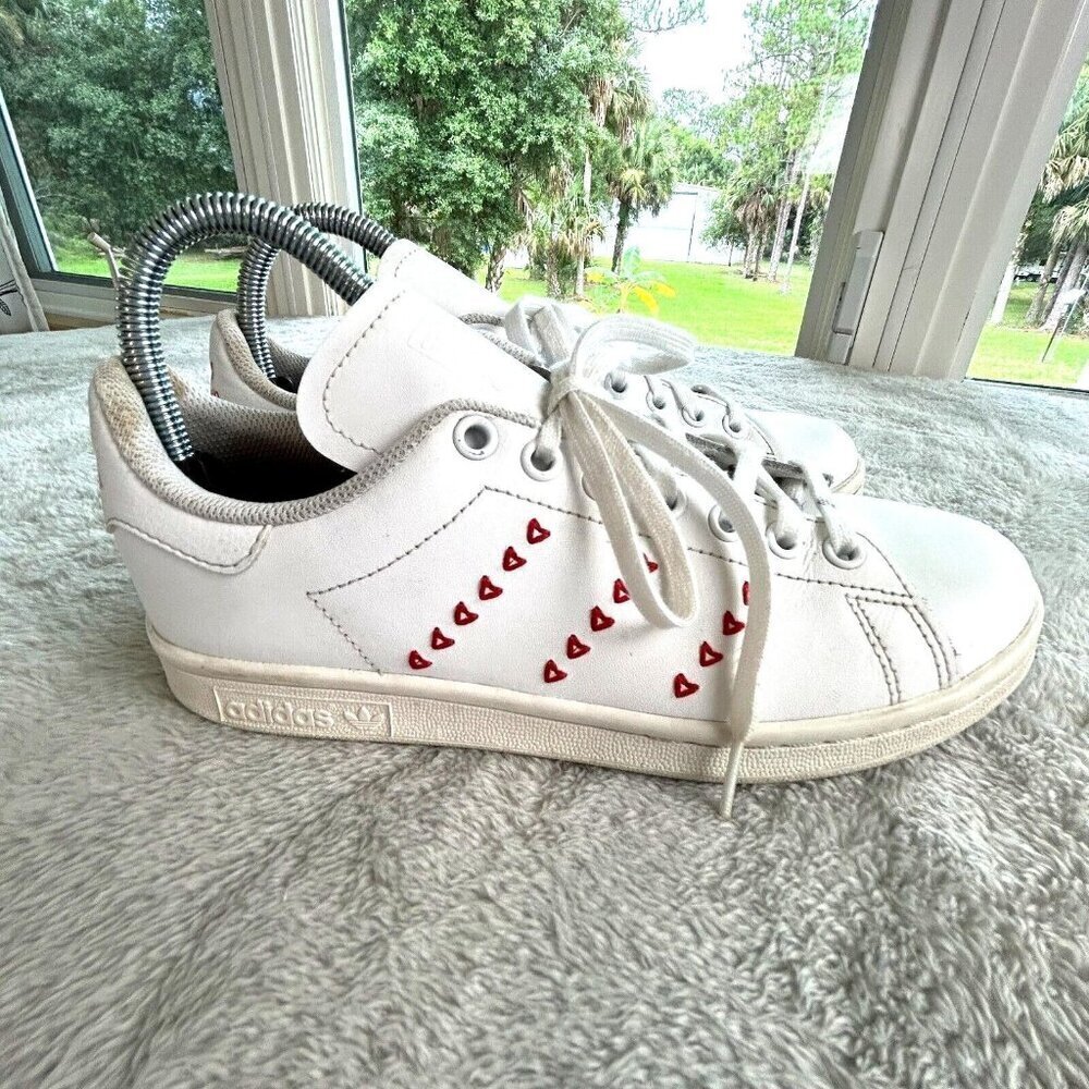 Adidas Stan Smith White Red Hearts Womens 6 Leather Sneakers Tenniscore Preppy